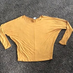Mustard yellow long sleeve tee